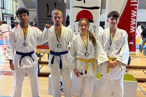 d6d1eb31-d916-41a7-abdb-16ec77bd15c1