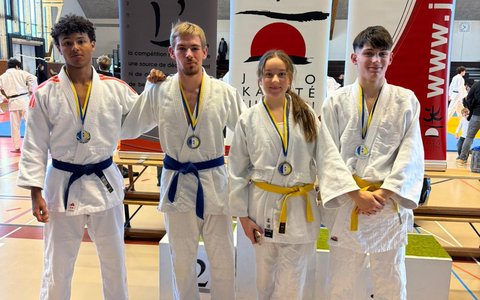 d6d1eb31-d916-41a7-abdb-16ec77bd15c1