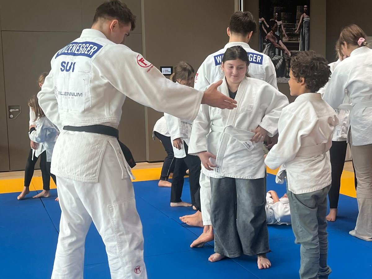 f48c0ea2-ae1e-4eac-8740-b66387026f0b